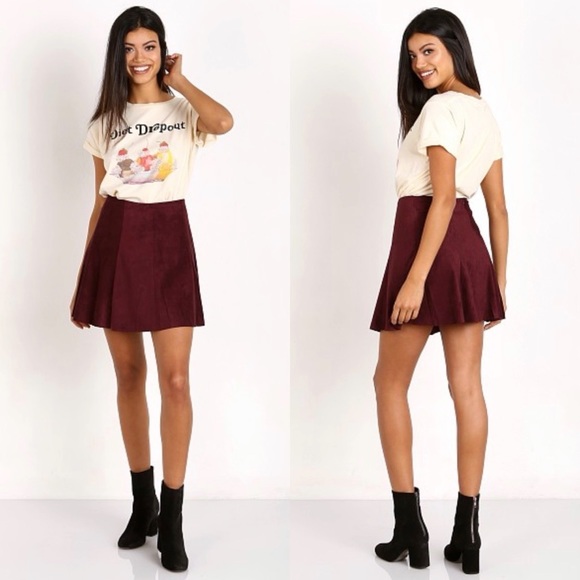 BB Dakota Dresses & Skirts - BB Dakota Kimber Faux Suede Skirt Aubergine Size 10